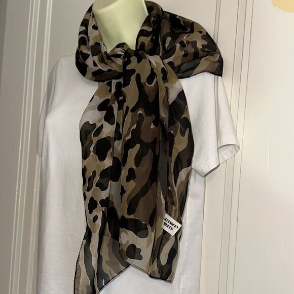 Vintage Accessory Street animal print semi sheer polyester long scarf - Picture 3 of 6